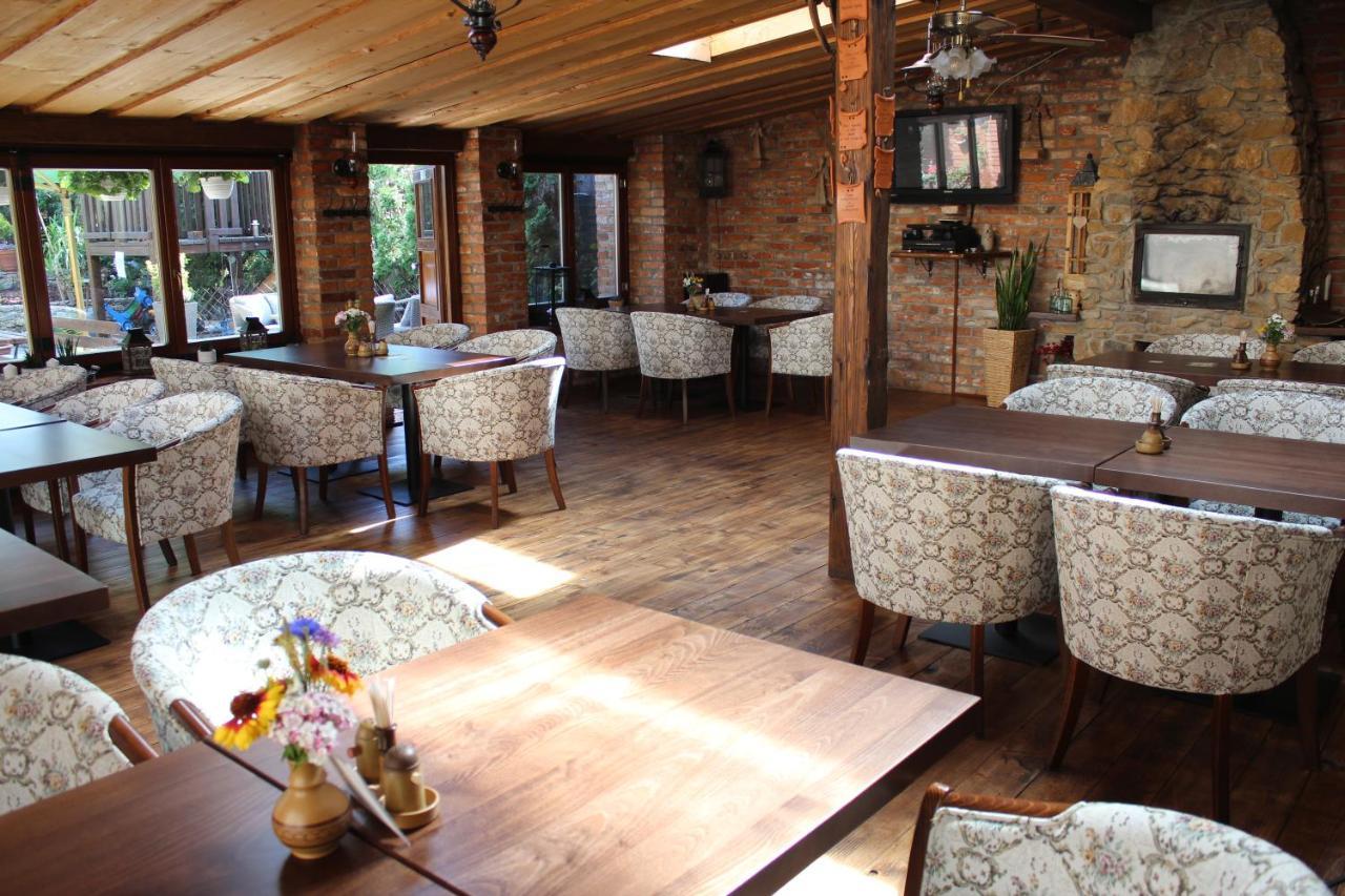 Maria Penzion & Restaurant Trenčín Eksteriør billede