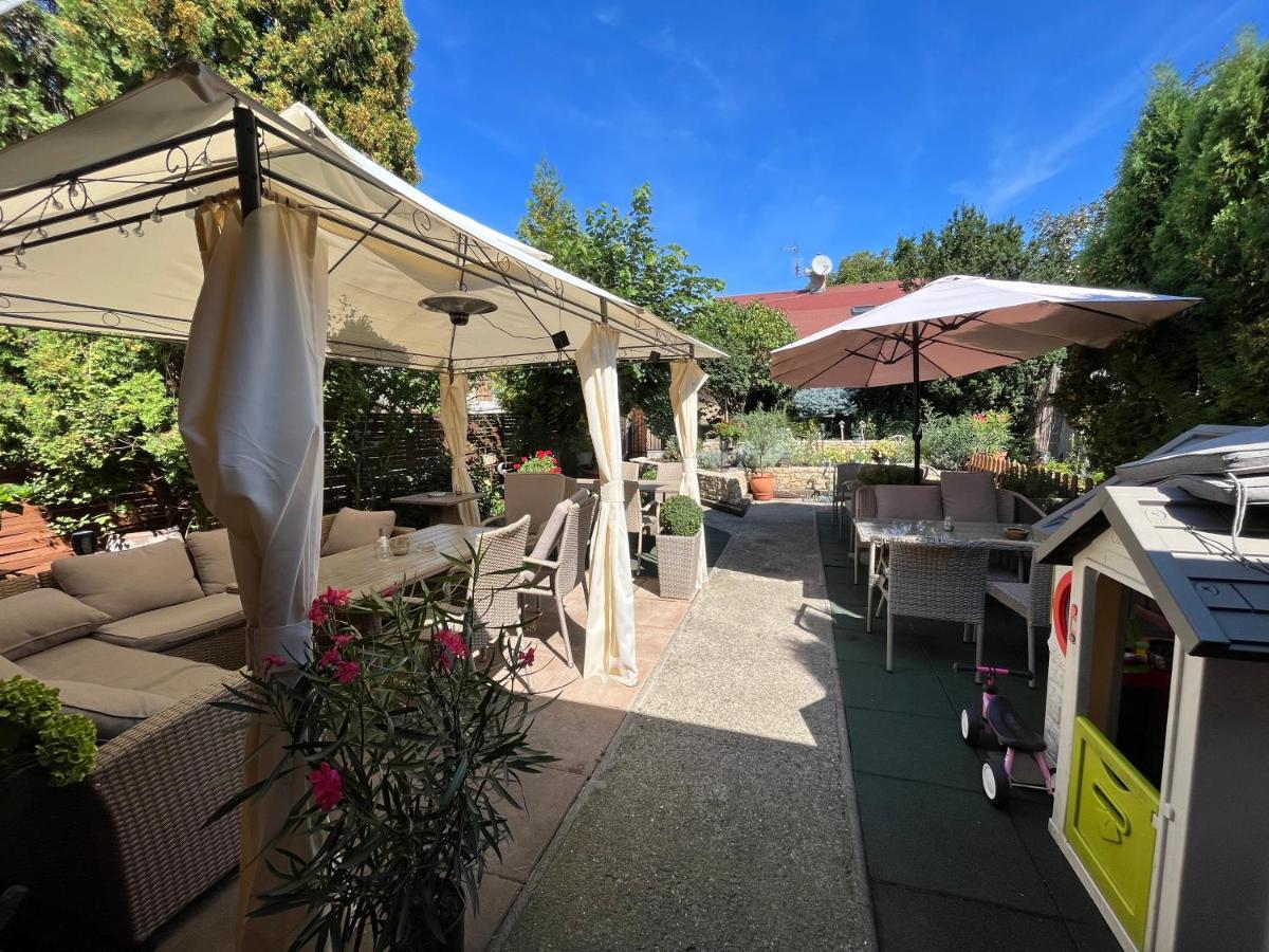 Maria Penzion & Restaurant Trenčín Eksteriør billede
